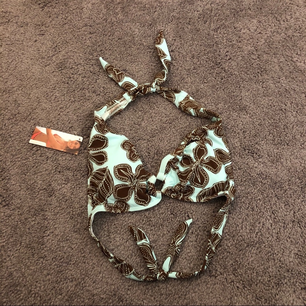 NEW WITH TAGS - Xhilaration Bikini Top Size S